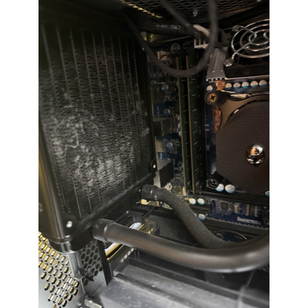 Alienware Tower As Shown In Pictures Not Tested - Picture 7 of 16
